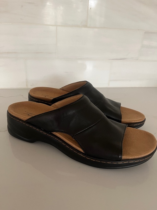 Trotters Shoes - Trotters NEW Nara Black Leather Sandal Slide size 10 Narrow